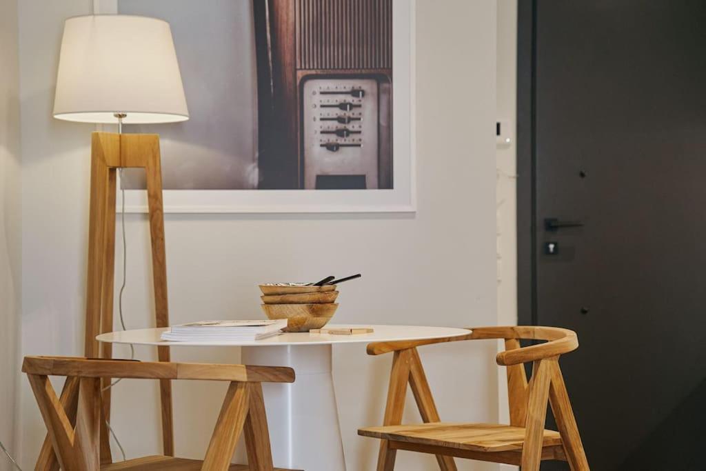 Viola Comfort Suite Atenas Exterior foto